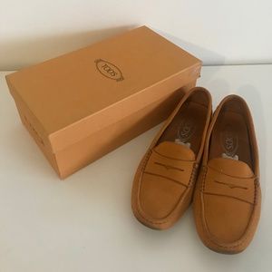 TOD'S Gommino Driving Loafer Size 39.5